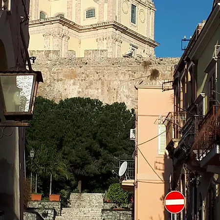 Alojamento de Acomodação e Pequeno-almoço Al Castello