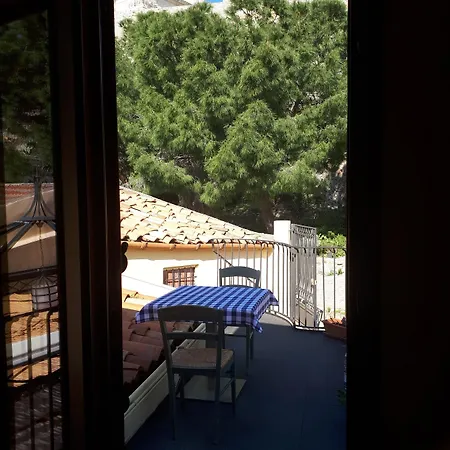 Al Castello ベッド・アンド・ブレックファスト 4*