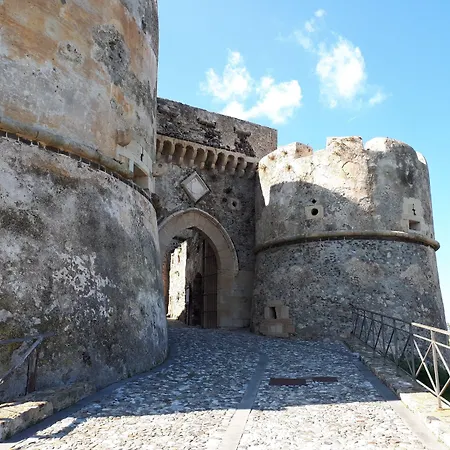Alojamento de Acomodação e Pequeno-almoço Al Castello