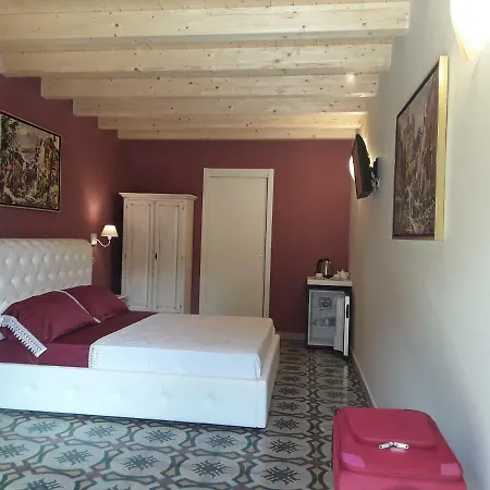 ベッド・アンド・ブレックファスト Al Castello 4*