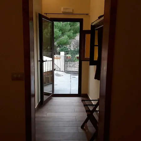 ベッド・アンド・ブレックファスト Al Castello