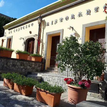 Al Castello ベッド・アンド・ブレックファスト 4*