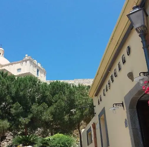 Al Castello 住宿加早餐酒店 4*