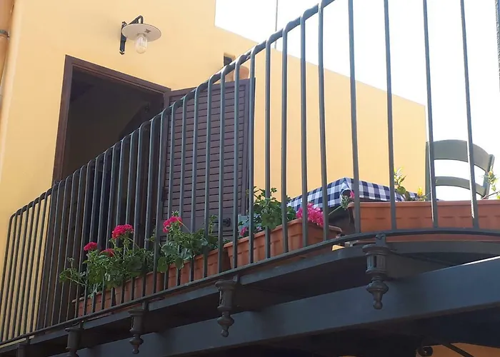 Al Castello 住宿加早餐酒店 4*