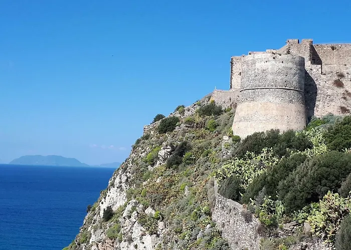 Al Castello 住宿加早餐酒店 4*