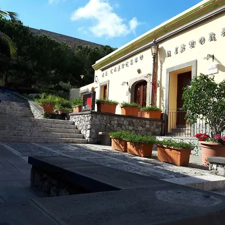 Al Castello Bed & Breakfast 3*