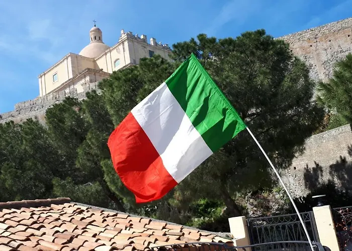 Al Castello Nocleg ze śniadaniem Milazzo
