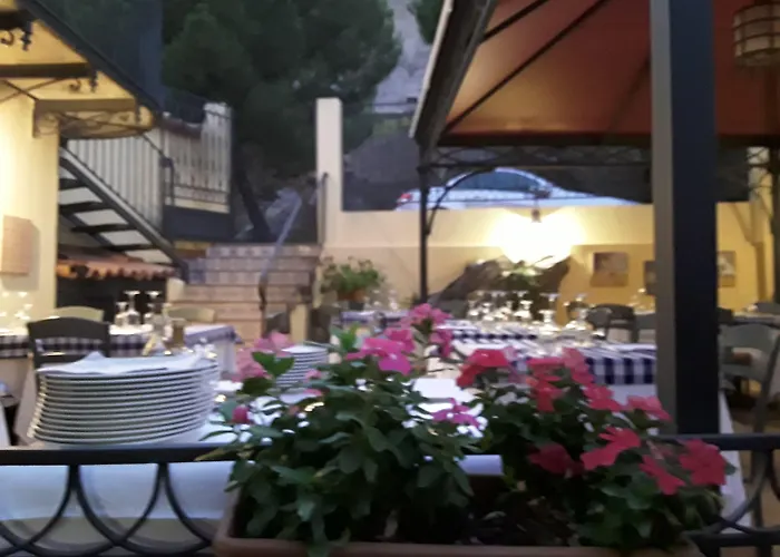 Al Castello Nocleg ze śniadaniem 3*